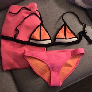 2016 OG Neoprene TRIANGL bikini!